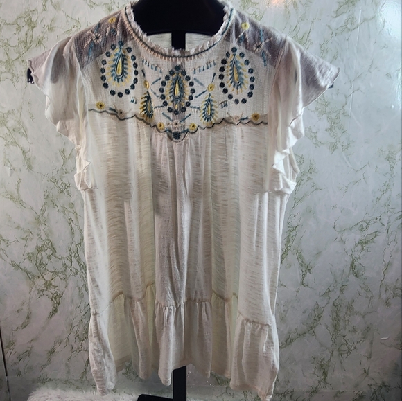 LUCKY BRAND Adorable Embroidered Flowy Top - Picture 1 of 10